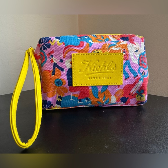 Kiehl's Cosmetic Bag - Picture 3 of 7